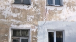 Суд обязал мэрию расселить жилой дом в Кировском округе Омска из-за угрозы обрушения