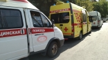 В «подбитом» у остановки автобусе пострадали ребенок и двое взрослых омичек