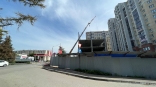 Жителей «Серебряного берега» в центре Омска не устроила высота строящегося рядом торгового центра