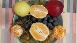 На рынке в Омской области нашли зараженные фрукты и овощи