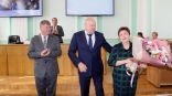 Депутаты тепло проводили на заслуженный отдых прежнего «главного ревизора» омской мэрии Ирину Лен