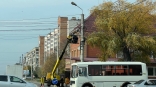 На популярном перекрестке в Омске устанавливают камеру видеонаблюдения