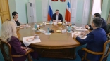 Хоценко встретился с кандидатами в сенаторы от Омской области