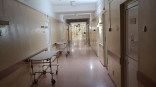 В омских больницах подготовили более ста ковидных коек