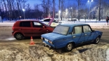 В Омске подросток за рулем ВАЗа устроил ДТП на Андрианова