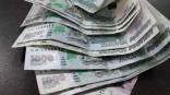 В Омской области зафиксировали среднюю зарплату в 75 тысяч рублей