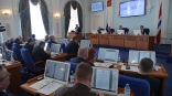 Омские депутаты поддержали Виталия Хоценко в решении поощрить инвесторов в региональную экономику