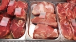 На омских предприятиях по производству мясной продукции нашли нарушения