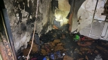 Названа причина крупного ночного пожара в пятиэтажке Омска