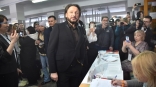 Стас Михайлов проголосовал на выборах президента РФ в Омске