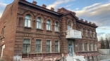 После «отъема» исторического особняка фирма омского экс-министра Триппеля добилась денег от Минздрава
