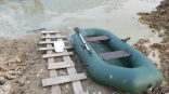 Для оформления выплаты пострадавшим от паводка усть-ишимцам специалисты приплывают на лодках