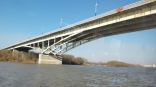 В Омске готовятся к ограничению движения на мосту имени 60 лет ВЛКСМ