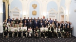 Министр спорта Дегтярев и губернатор Хоценко вручили награды омичам