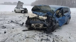 В лобовом ДТП на омской трассе погибли оба водителя