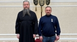 Митрополит Дионисий вручил Геннадию Долматову медаль святителя Сильвестра