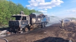 Под Омском в пожаре уничтожены тонны кормов для животных