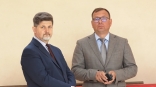 Дмитрий Сахань с общественниками помогли омской СОШ № 120 со спортинвентарем