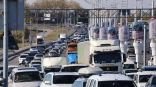 В Омске строят развязку для выезда на метромост без светофора