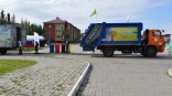 Омские автомобилисты не дают вывозить мусор