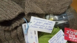 «Примите частичку тепла наших рук»: омички отправляют послания бойцам СВО