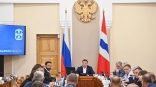 Хоценко заявил о принятии мер для снабжения омских заправок топливом