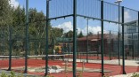 В Омской крепости установили два теннисных корта и современную детскую площадку