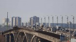 На мосту у омского Телецентра нашли трещину