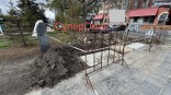 Памятник омским литераторам бросили на ремонт теплосетей