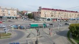 Большие пробки: фура перекрыла дорогу после ДТП у Ленинградского моста в Омске