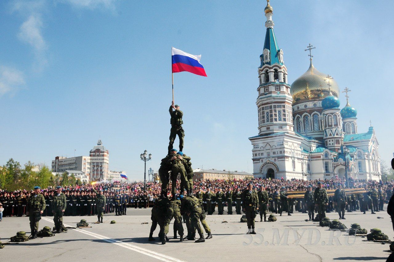 Фото с парада в омске