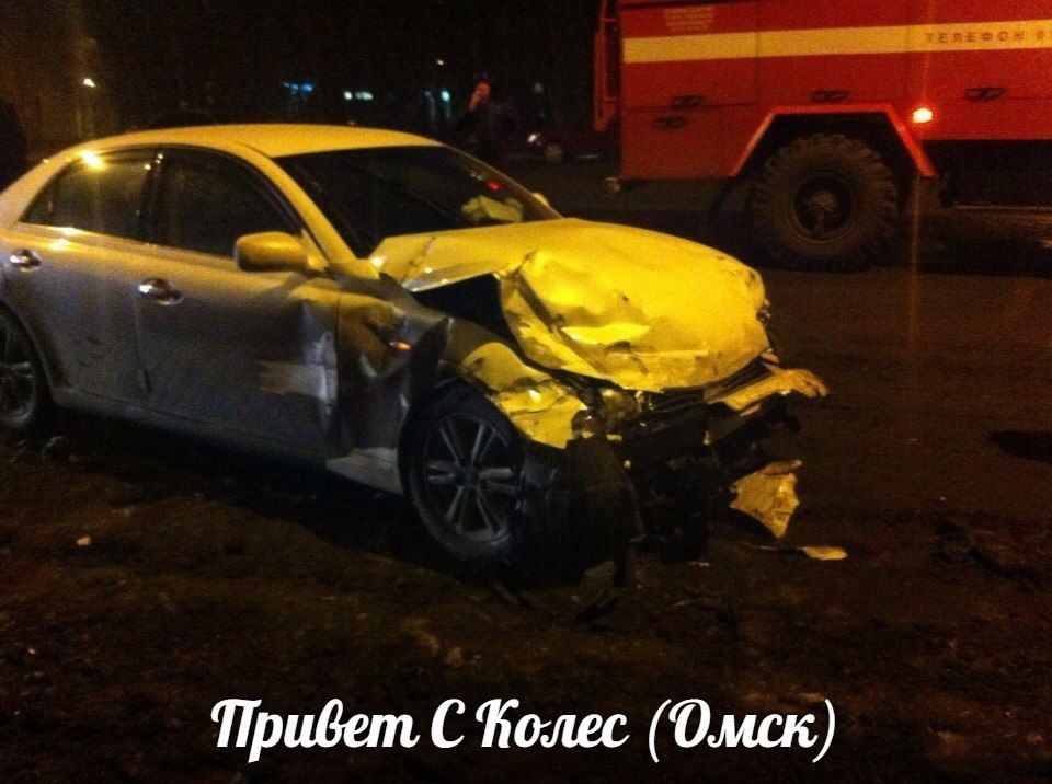 В ночной аварии на Лукашевича пострадал подросток В ночной аварии на Лукашевича пострадал подросток