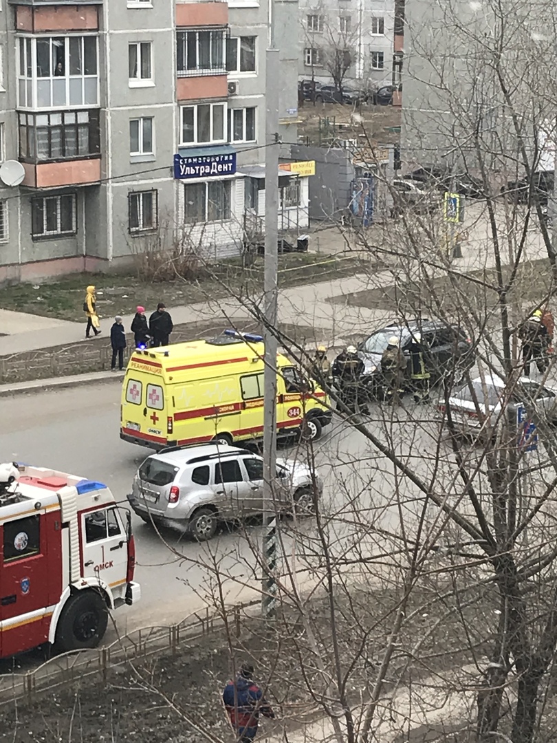 В Омске на зебре иномарка сбила 11-летнего мальчика на велосипеде