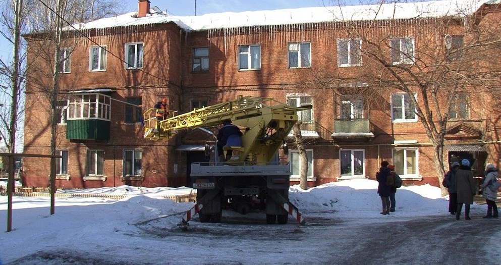 Уборка сосулек