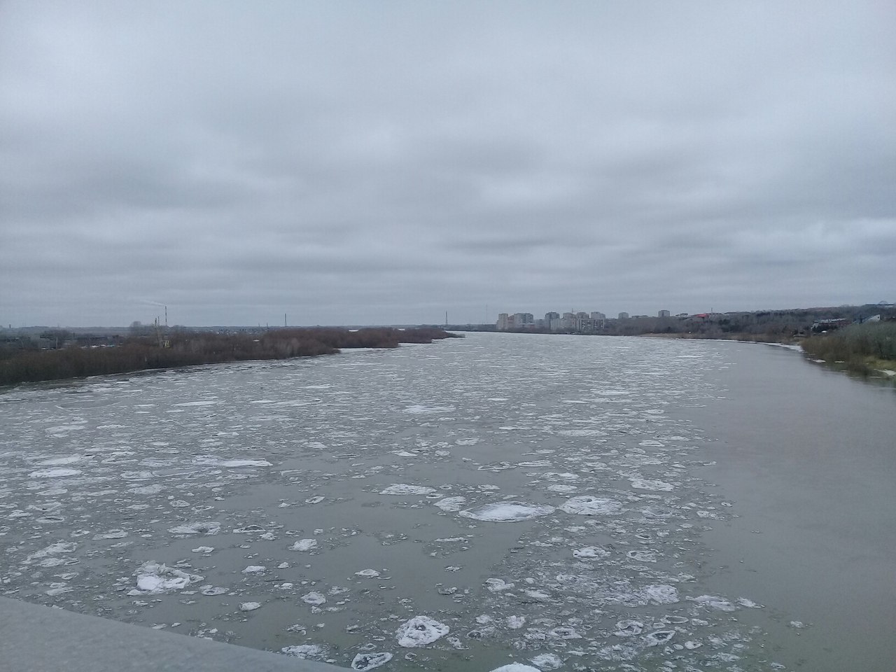 Ледоход в Омске