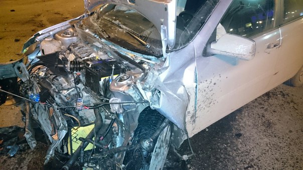 Жесткое лобовое ДТП в центре Омска: двое обратились в больницу Жесткое лобовое ДТП в центре Омска: двое обратились в больницу