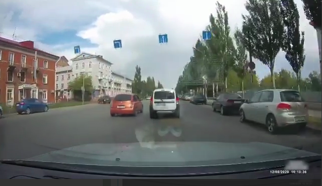 Стало известно, какое видео с нарушением ПДД довело омича до убийства Стало известно, какое видео с нарушением ПДД довело омича до убийства
