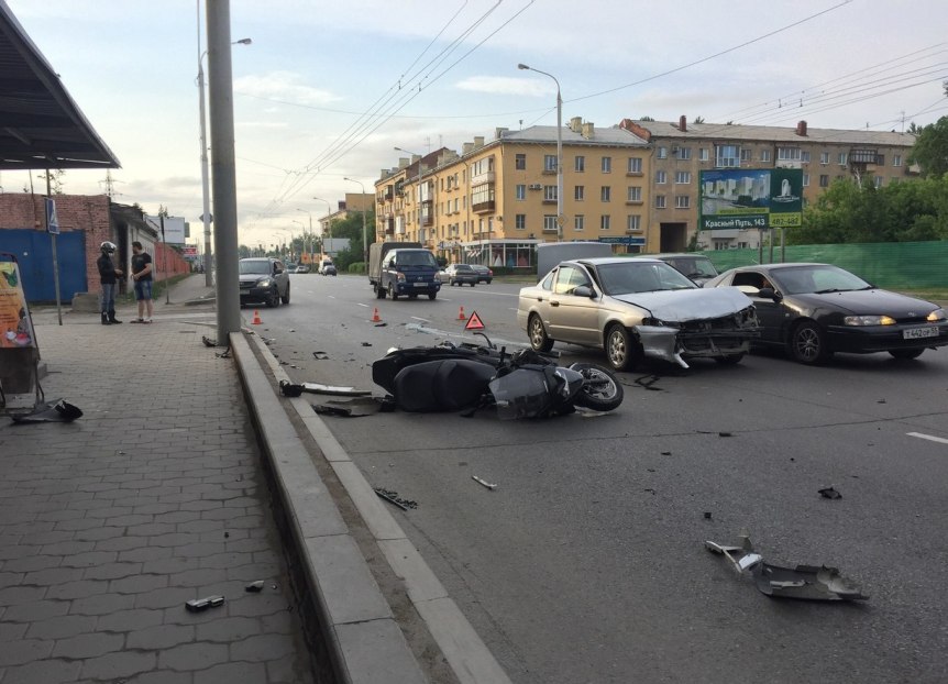 За один день в Омске произошли три аварии с участием мотоциклистов За один день в Омске произошли три аварии с участием мотоциклистов