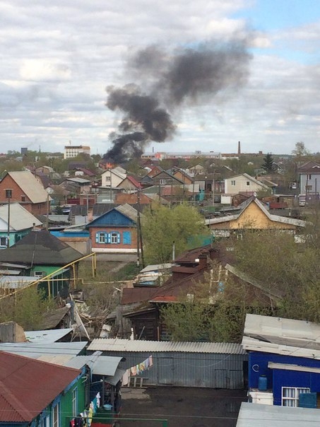 Дневной пожар на Лермонтова в Омске ликвидировали более 5 часов Дневной пожар на Лермонтова в Омске ликвидировали более 5 часов