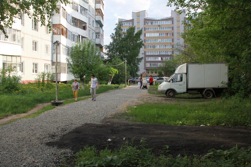 «Оплот» запустил летучие бригады по проблемным дворам Омска «Оплот» запустил летучие бригады по проблемным дворам Омска
