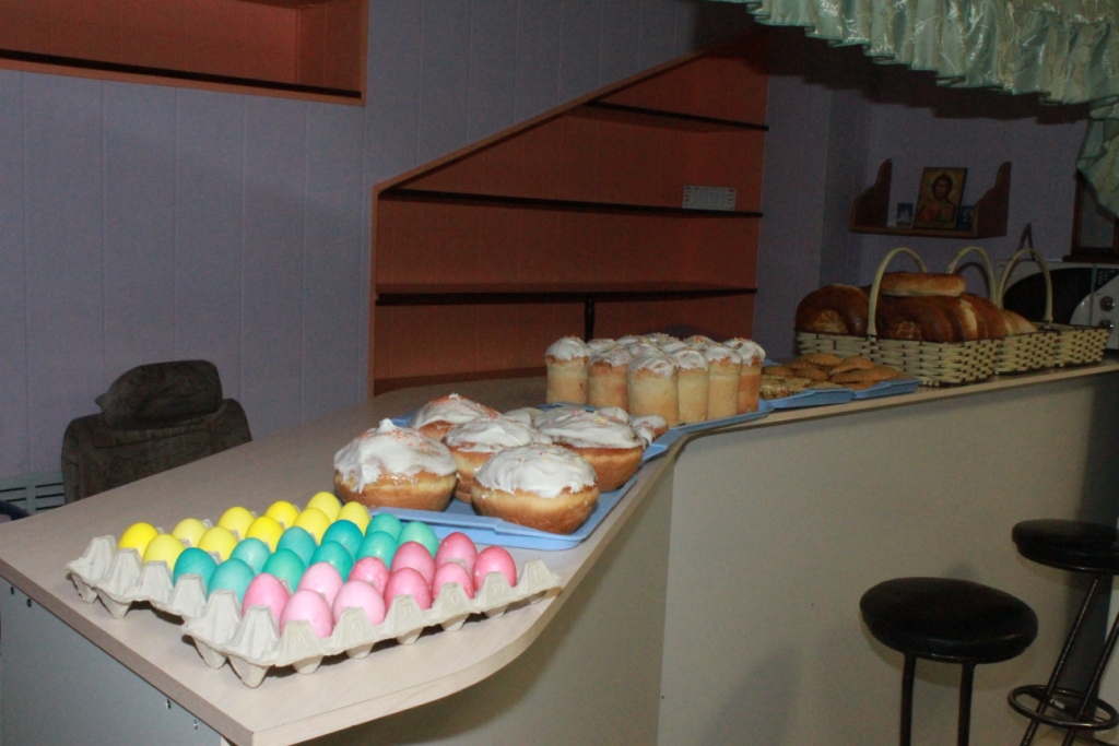 Пасха в колонии