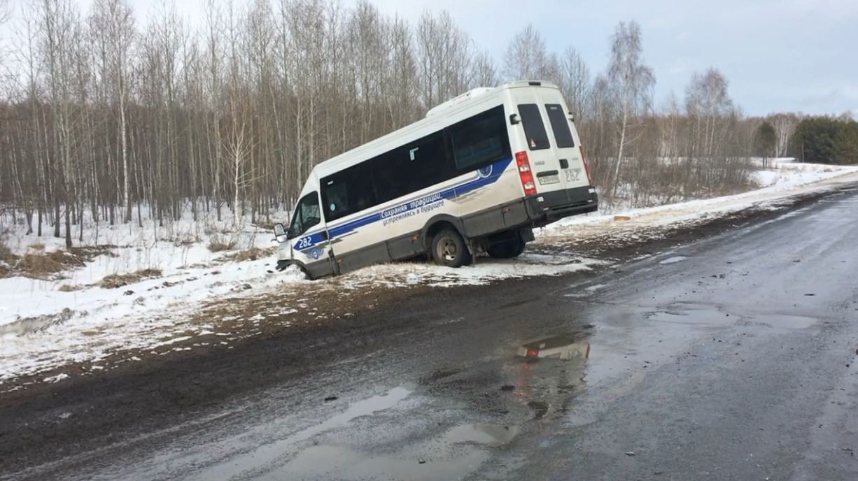 Появилось видео последствий ДТП в Омской области, где погибла 5-летняя девочка