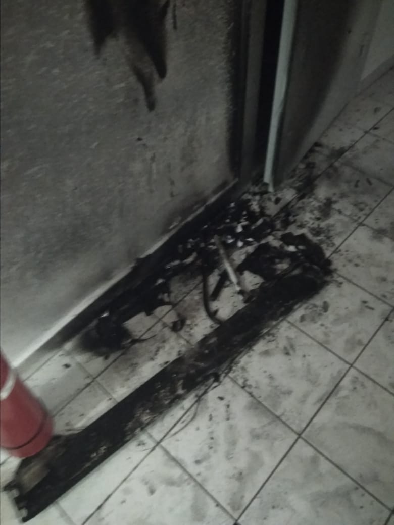 Пожар в диализном центре в Омске: эвакуировано 49 человек Пожар в диализном центре в Омске: эвакуировано 49 человек