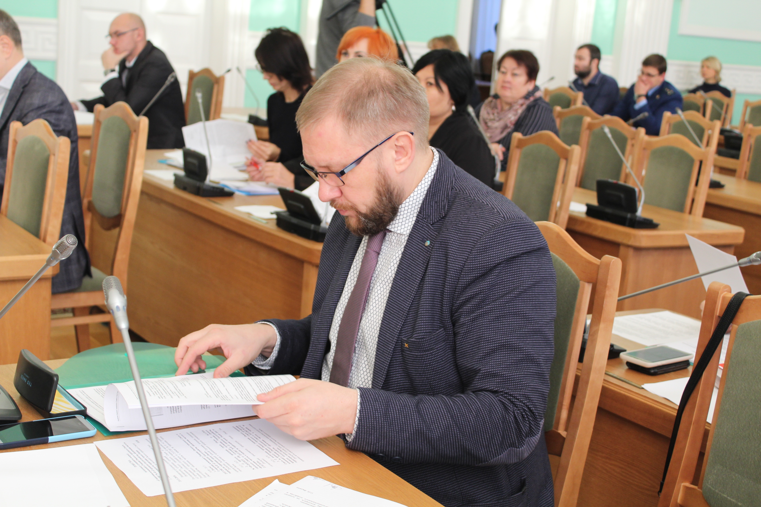 Омск городские новости. Публичные слушания по правилам благоустройства. Антон Ремнев Омск депутат.