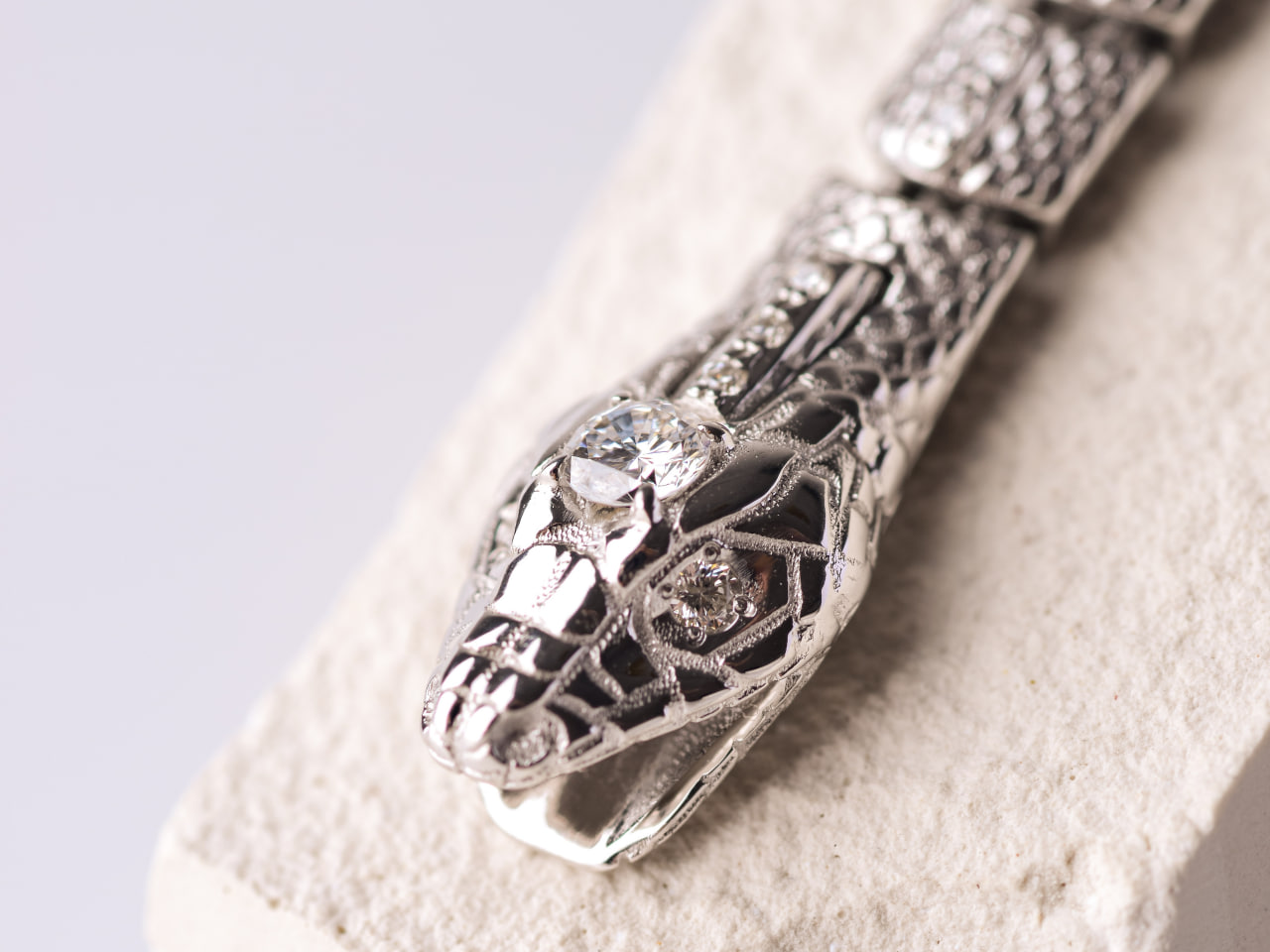 Украшения в Омске 