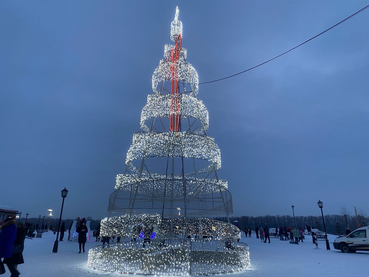 Нг праздники 2025. Новогодние праздники 2025 год. Праздничные новогодние дни 2025. В следующем году новогодние праздники 2025. Последний новый год Литягина.