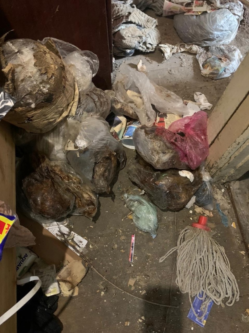 захламленная квартира Омск