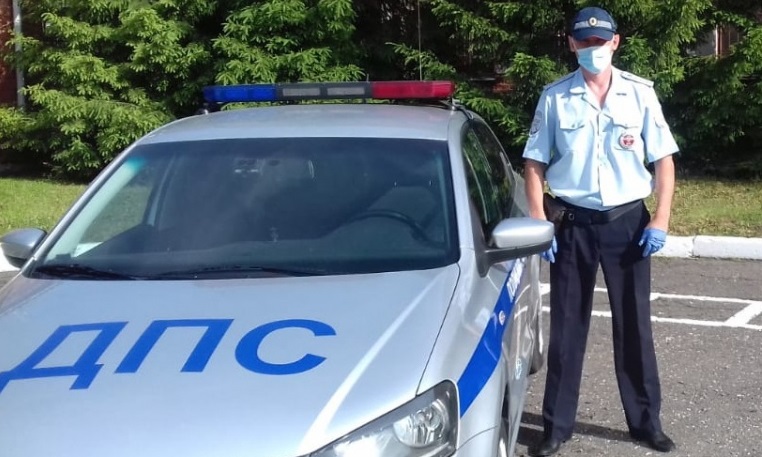Под Омском отцу с 3-летним сыном, разбившим голову, пришла неожиданная помощь Под Омском отцу с 3-летним сыном, разбившим голову, пришла неожиданная помощь
