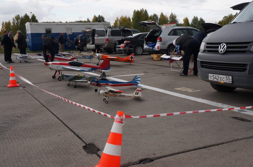 В Омске прошел фестиваль авиамодельного спорта «Золотая осень 2018» В Омске прошел фестиваль авиамодельного спорта «Золотая осень 2018»