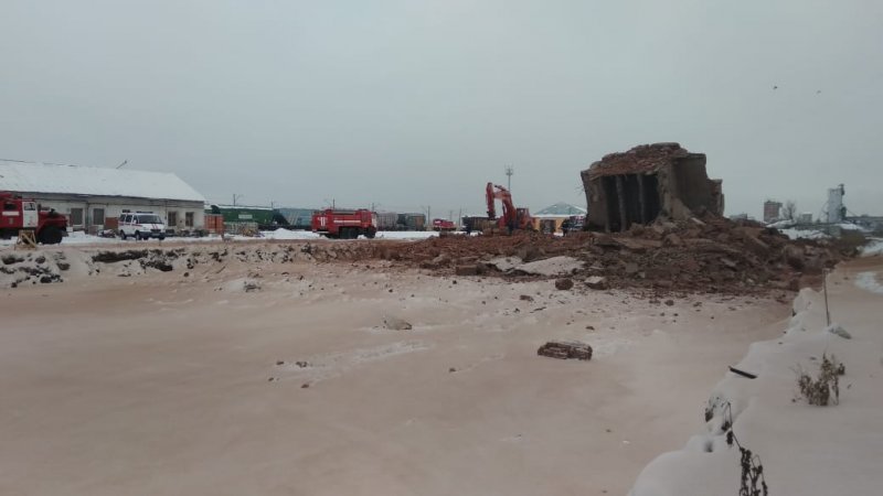 В Омске обрушилось здание В Омске обрушилось здание